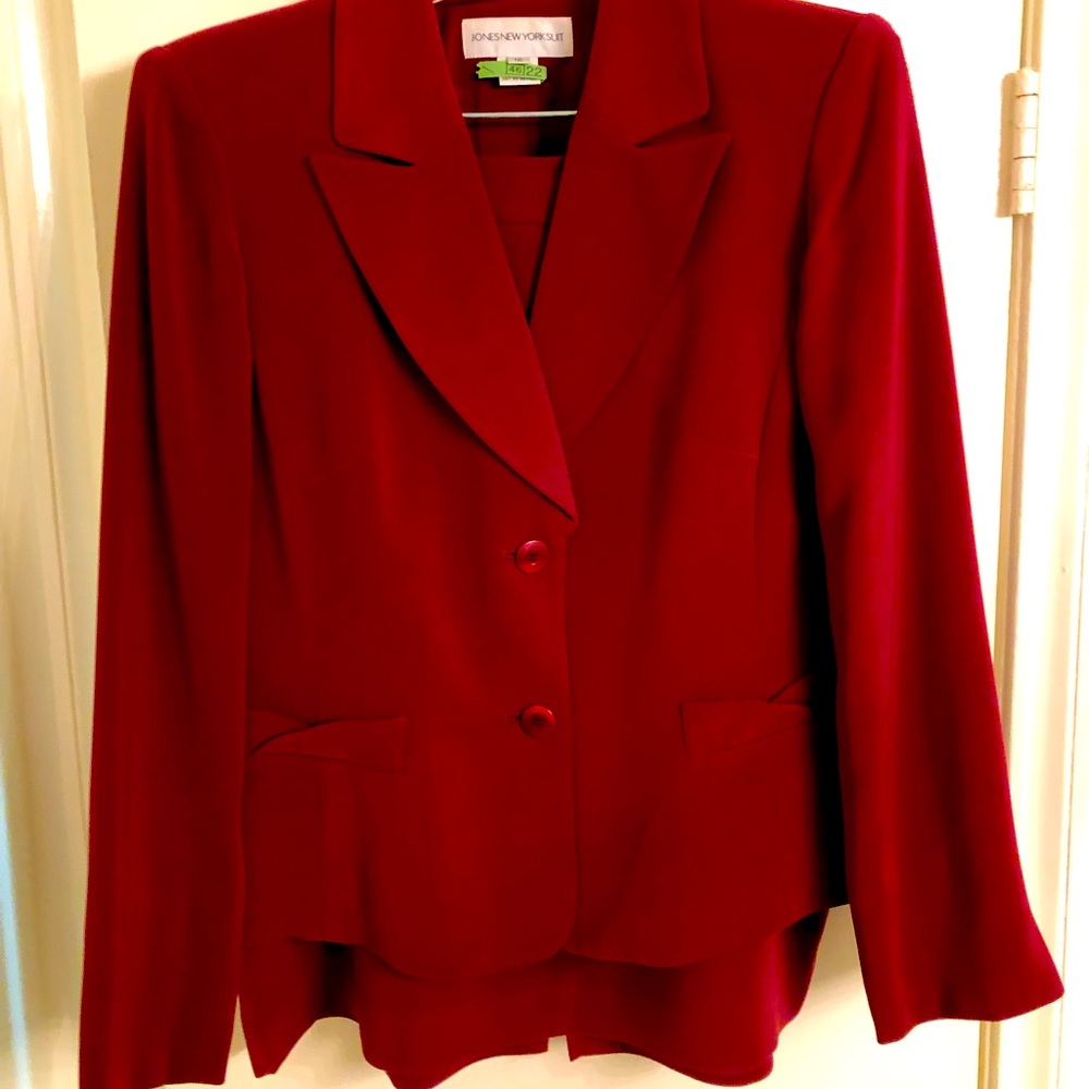 Women’s suit Jone’s New York size 12